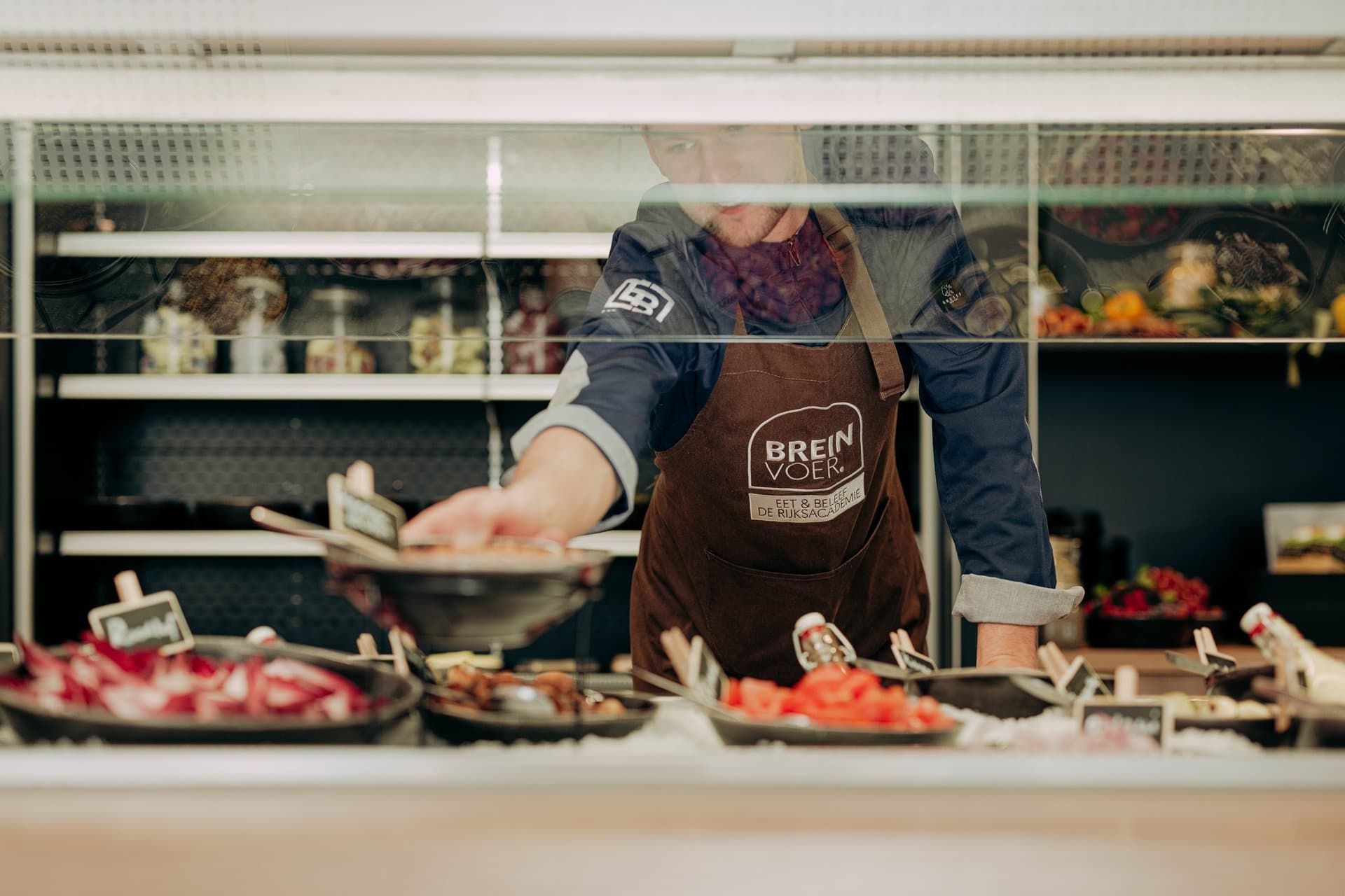 Breinvoer concept op kantoor — vitale lunchformule